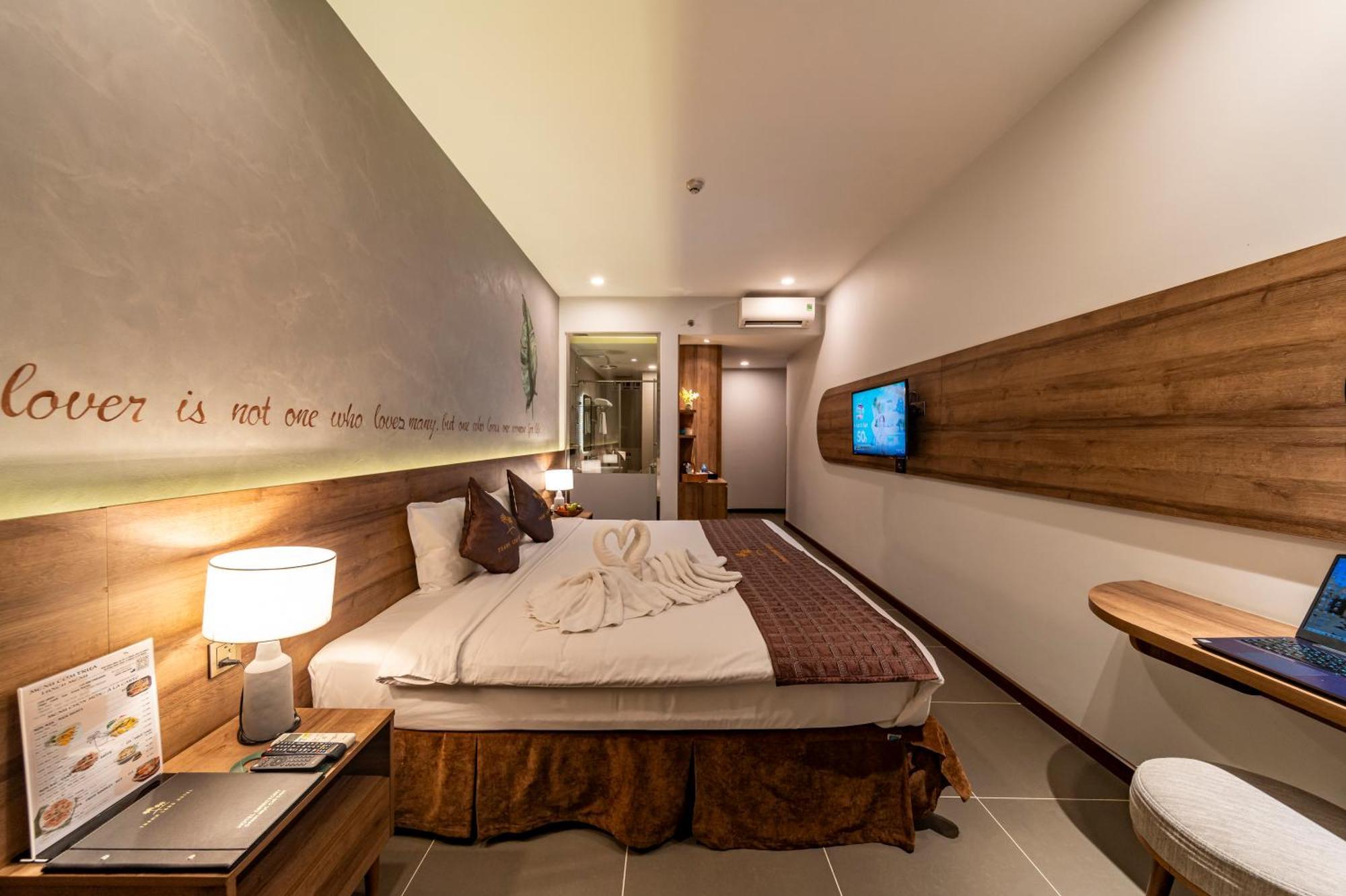 ทัญ ลองบัก ดัง โฮเต็ล Hotel โฮจิมินห์ซิตี้ ภายนอก รูปภาพ