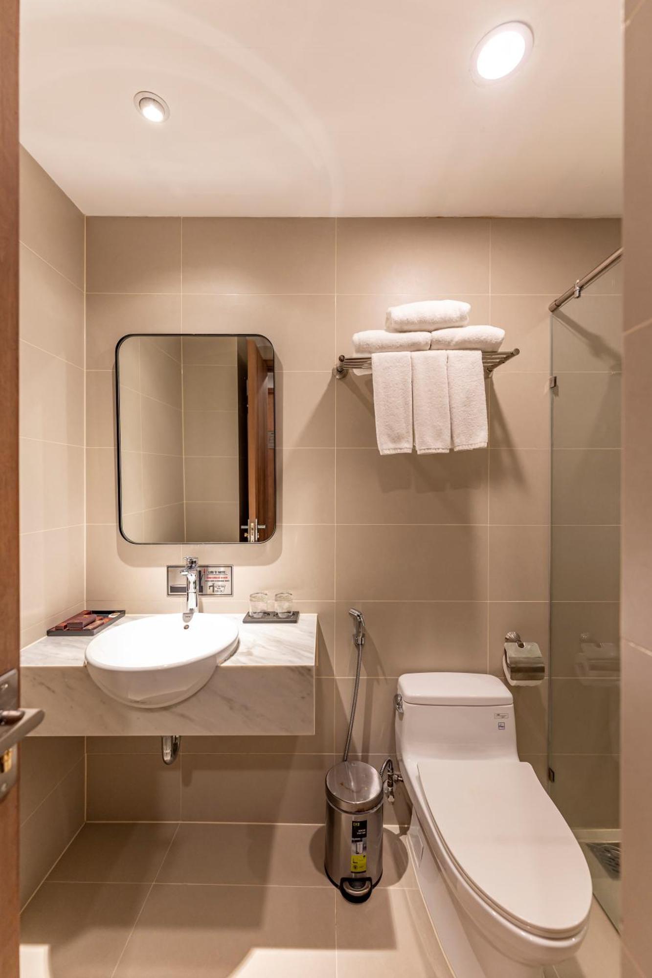 ทัญ ลองบัก ดัง โฮเต็ล Hotel โฮจิมินห์ซิตี้ ภายนอก รูปภาพ